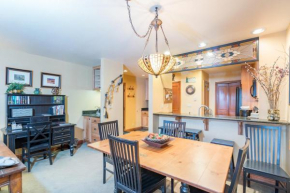 Etta Place Too 103 by AvantStay Close to Town The Slopes In Complex w Communal Pool Hot Tub Telluride